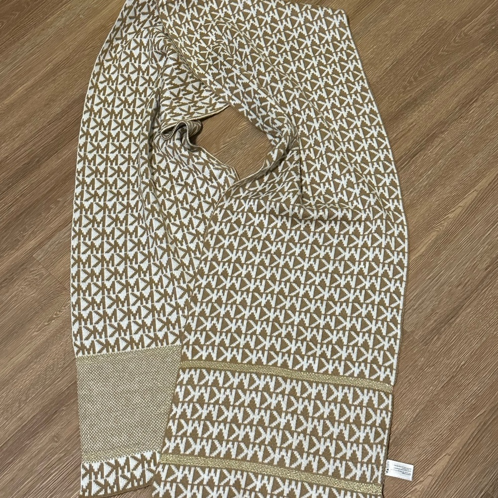Michael Kors Tan and gold Scarf